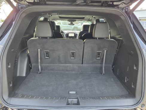 Certified 2023 Chevrolet Traverse Premier FWD image 17