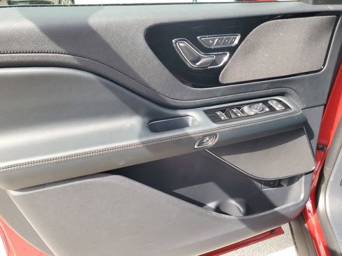 New 2025 Lincoln Aviator 2WD w/ Jet Appearance Package image 19