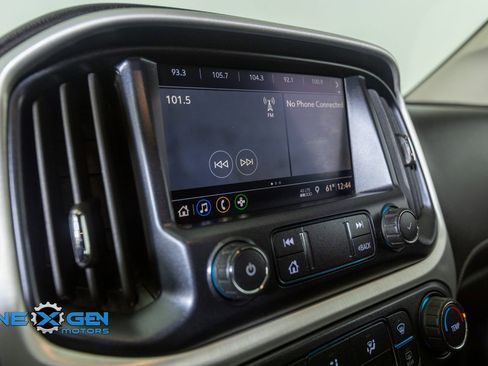 Used 2020 GMC Canyon SLE w/ Elevation Edition image 18