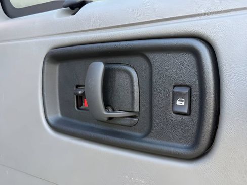 Used 2021 Chevrolet Express 2500 w/ Driver Convenience Package RWD image 28