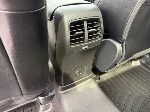 Used 2021 Ford Escape Titanium w/ Titanium Elite Package AWD/4WD image 35