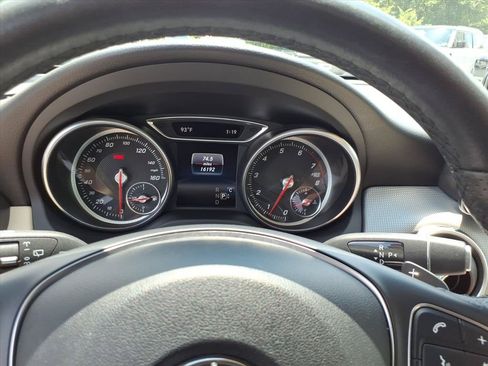 Used 2018 Mercedes-Benz GLA 250 image 18