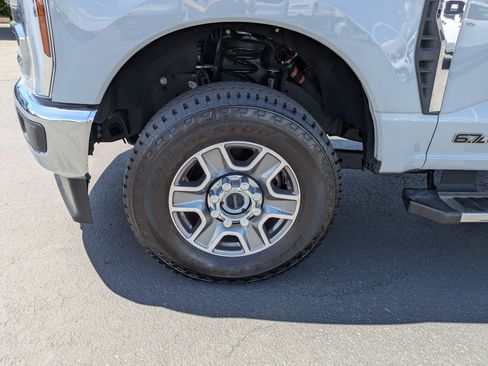 Certified 2025 Ford F250 Lariat AWD/4WD image 13