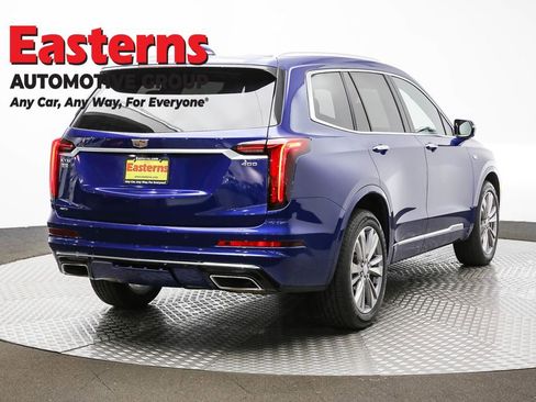 Used 2023 Cadillac XT6 Premium Luxury image 5