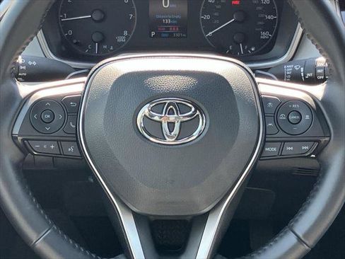 Certified 2025 Toyota Corolla SE image 18