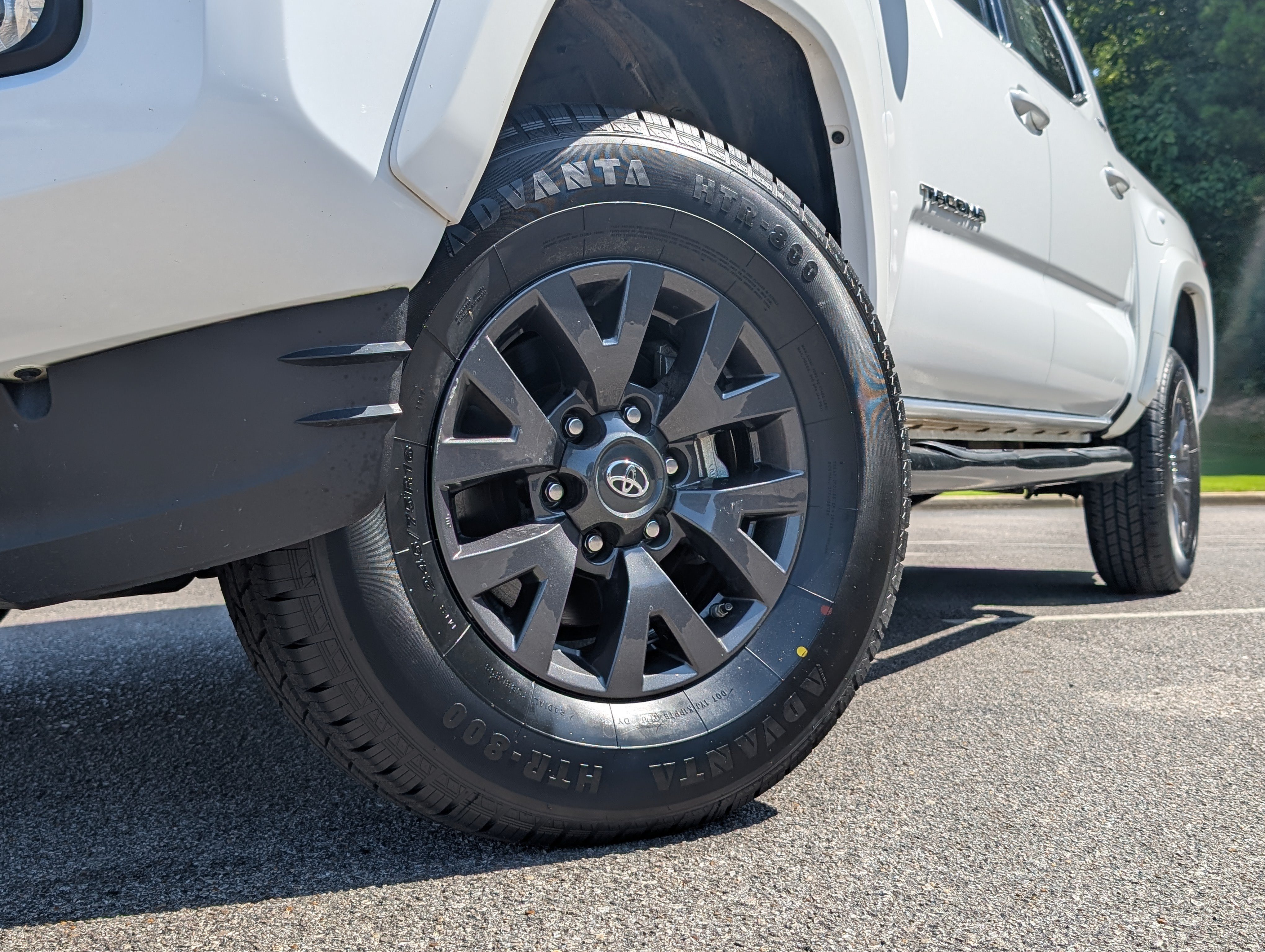Used 2021 Toyota Tacoma SR5 RWD image 31