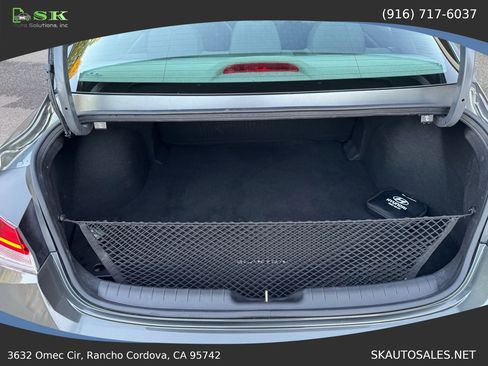 Used 2025 Hyundai Elantra Hybrid FWD image 28