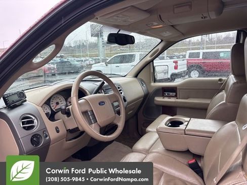 Used 2005 Ford F150 Lariat image 11