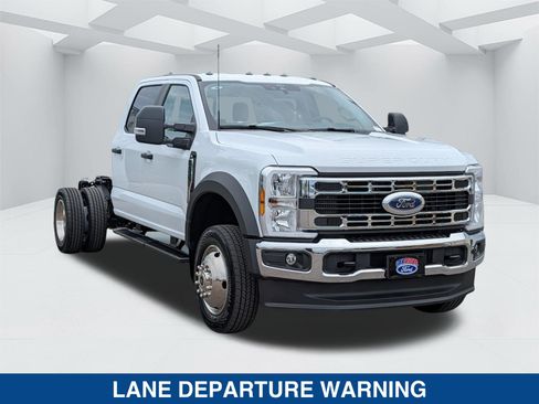 New 2026 Ford F450 XL w/ XL Chrome Package AWD/4WD image 3