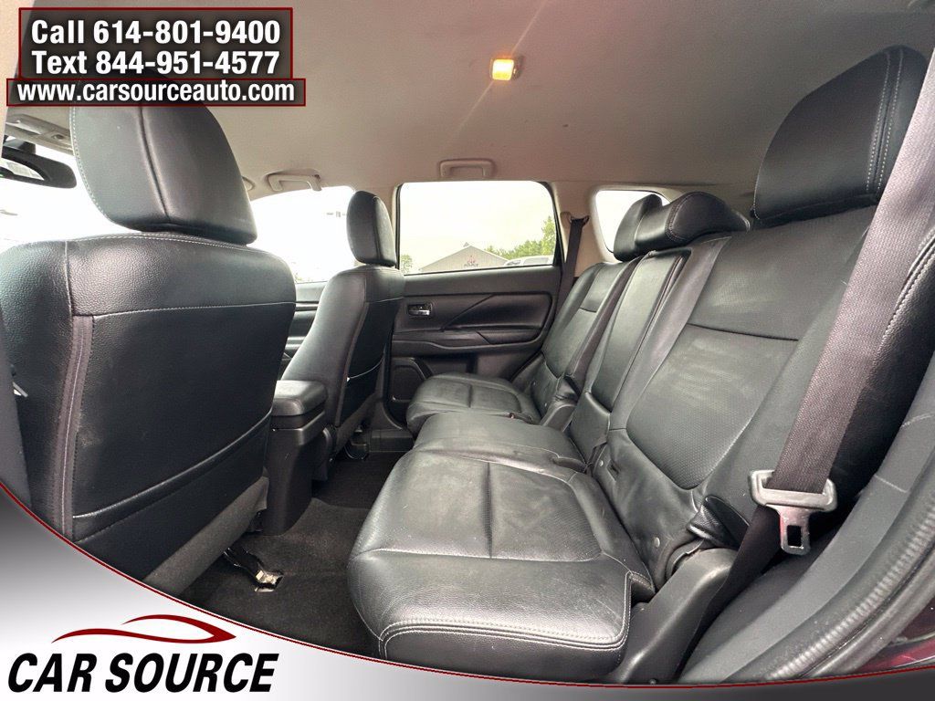 Used 2017 Mitsubishi Outlander SEL FWD image 19