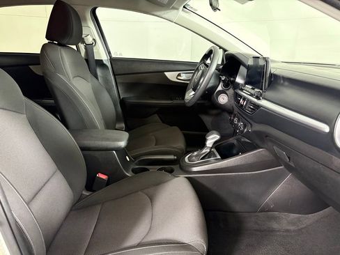 Used 2023 Kia Forte LXS FWD image 14