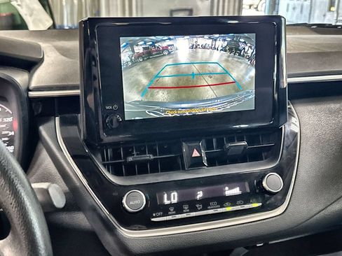 Used 2025 Toyota Corolla LE FWD image 20