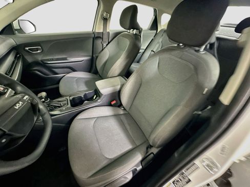 Used 2025 Kia K4 FWD image 13