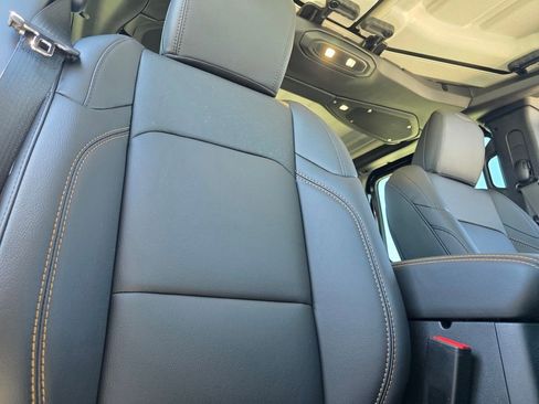 New 2026 Jeep Gladiator Sport image 14