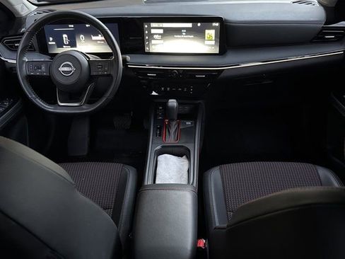 Used 2025 Nissan Kicks SR image 15