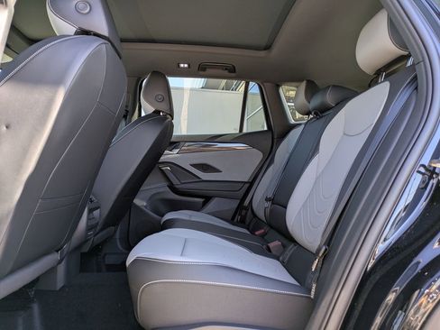 New 2026 Volkswagen Tiguan SE R-Line FWD image 16