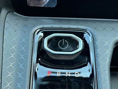 New 2025 Jeep Wagoneer S Launch Edition image 20