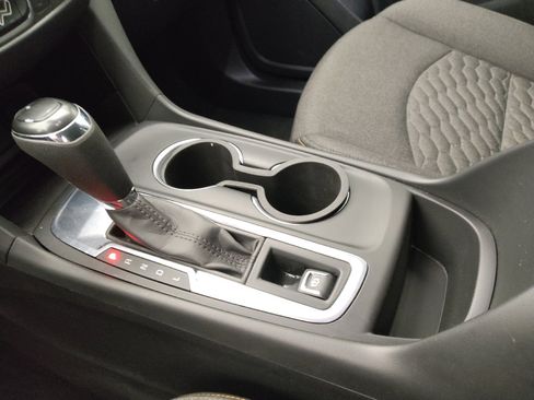 Used 2021 Chevrolet Equinox LT FWD image 26