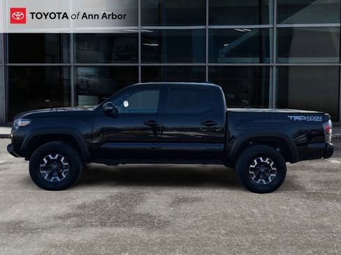 Used 2023 Toyota Tacoma TRD Off-Road w/ Advanced Technology Package image 8