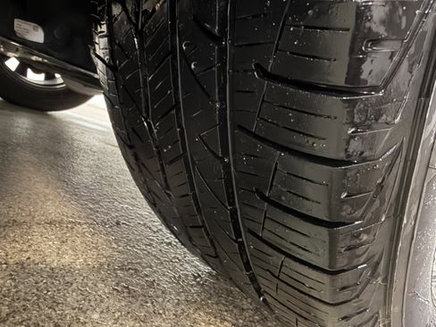 Used 2021 Ford Explorer XLT w/ Equipment Group 202A image 30