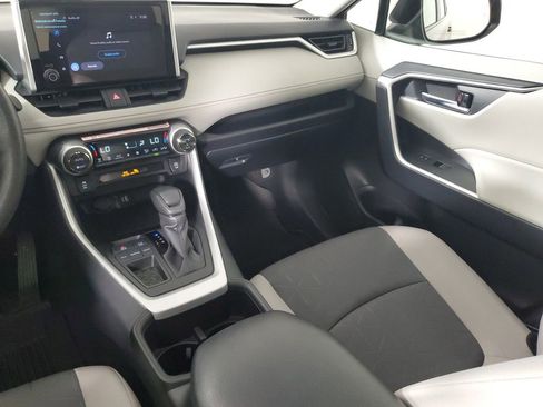 Used 2025 Toyota RAV4 XLE w/ Convenience Package image 17