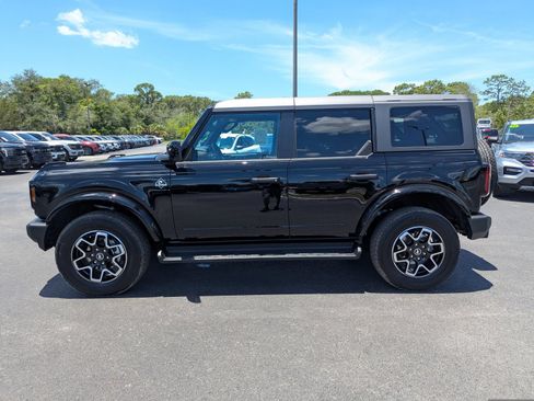New 2026 Ford Bronco Outer Banks AWD/4WD image 8