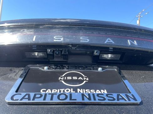 Used 2023 Nissan Ariya AWD image 10