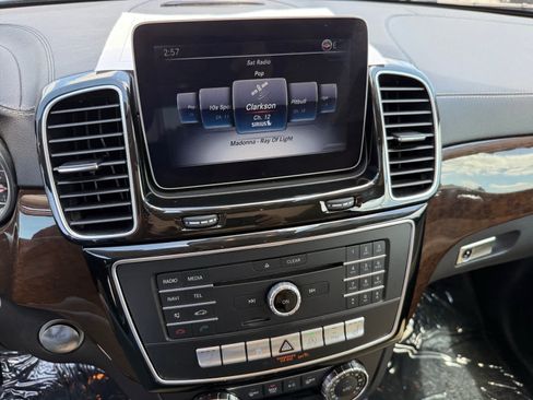 Used 2019 Mercedes-Benz GLS 450 4MATIC image 18