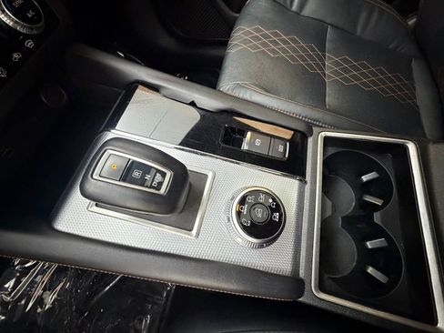 Used 2022 Mitsubishi Outlander SEL image 19