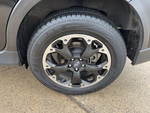 Certified 2023 Subaru Crosstrek 2.0i Premium image 9