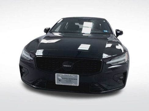 Used 2023 Volvo S60 B5 Plus w/ Climate Package image 19