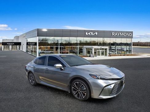 Used 2026 Toyota Camry XLE w/ Premium Plus Package AWD/4WD image 10