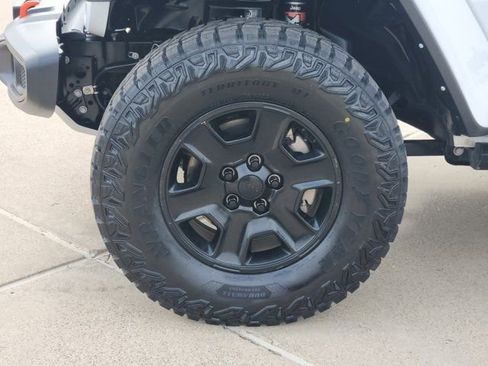 Used 2021 Jeep Gladiator Mojave image 17