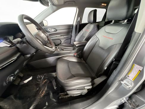 Used 2022 Jeep Compass Trailhawk AWD/4WD image 19