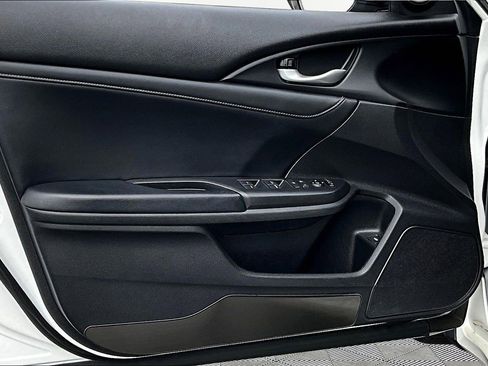 Used 2019 Honda Insight Touring image 19
