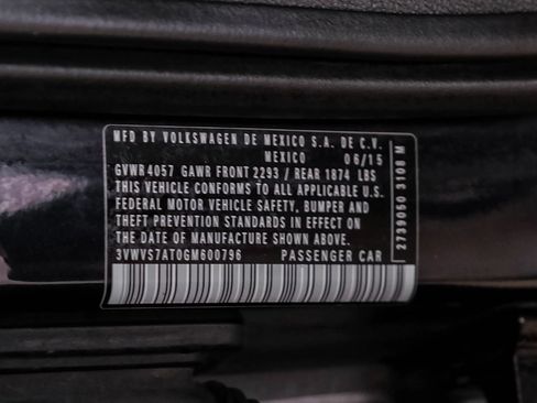Used 2016 Volkswagen Beetle R-Line SE FWD image 47
