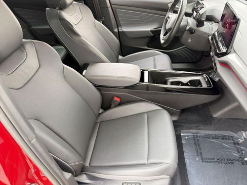 Used 2023 Volkswagen ID.4 Pro S image 31