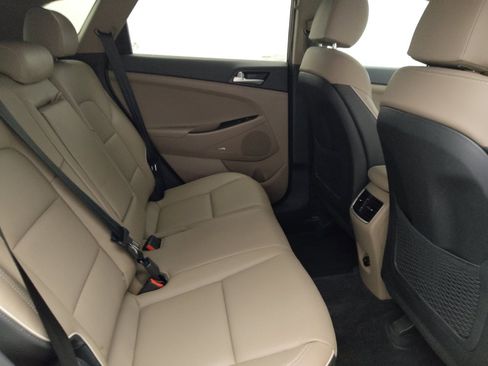 Used 2019 Hyundai Tucson Ultimate w/ Cargo Package AWD/4WD image 19