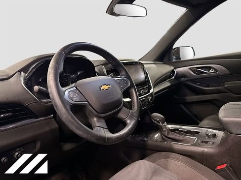 Used 2023 Chevrolet Traverse LT AWD/4WD image 9