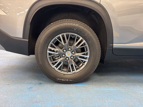New 2026 Chevrolet Traverse LT FWD image 5