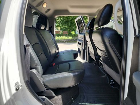 Used 2016 RAM 3500 SLT AWD/4WD image 37