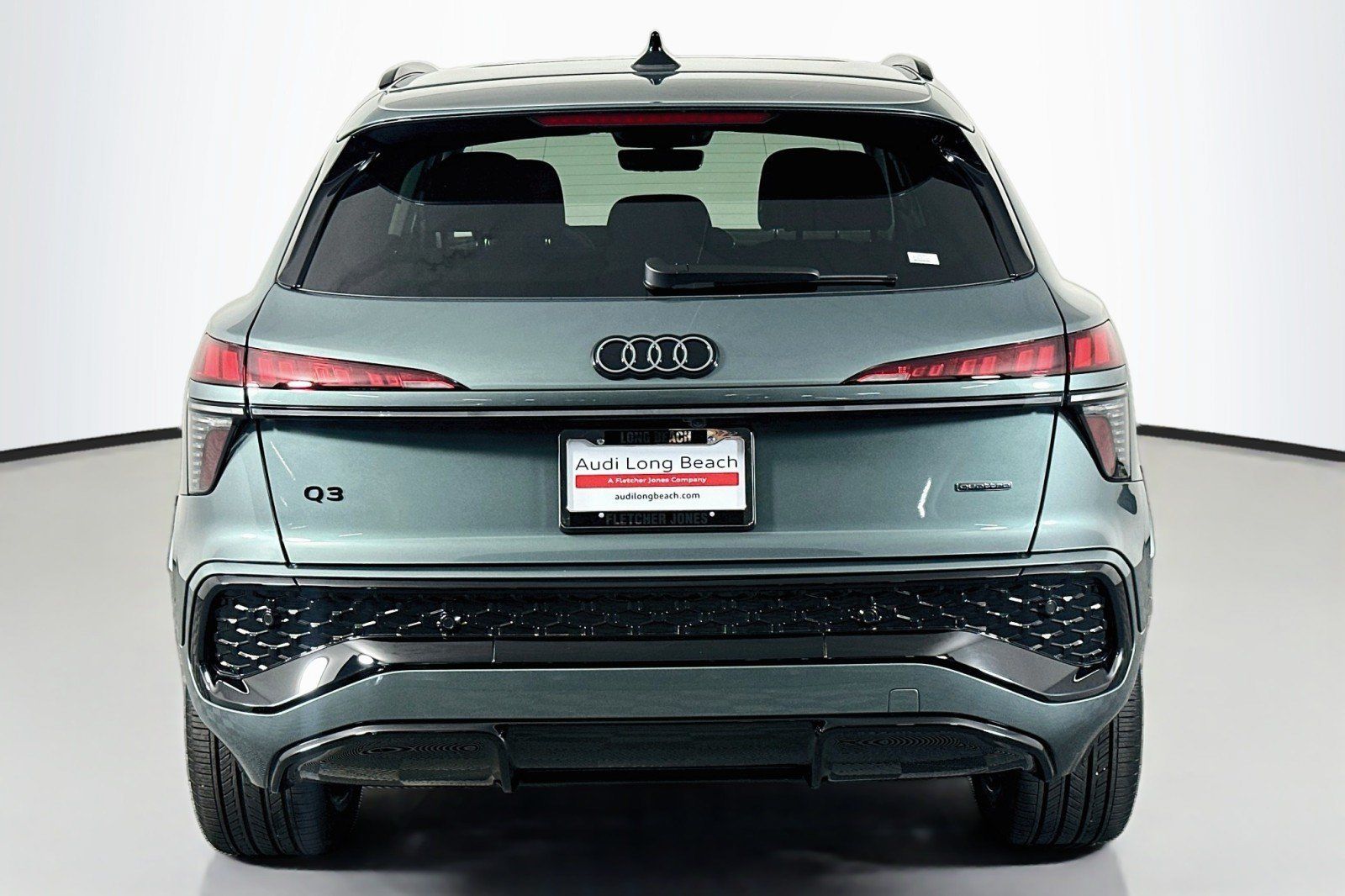 Used 2026 Audi Q3 quattro 2.0T AWD/4WD image 3