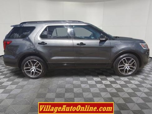 Used 2018 Ford Explorer Sport AWD/4WD image 16