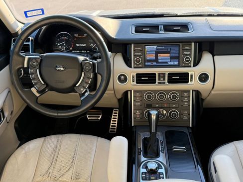 Used 2010 Land Rover Range Rover Supercharged AWD/4WD image 13