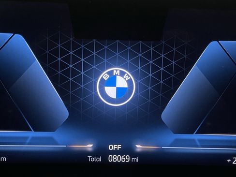 Used 2025 BMW 330i xDrive Sedan w/ Premium Package image 21