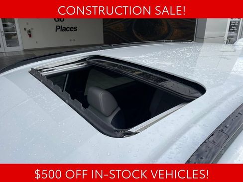 Used 2023 Honda CR-V Sport Touring image 3