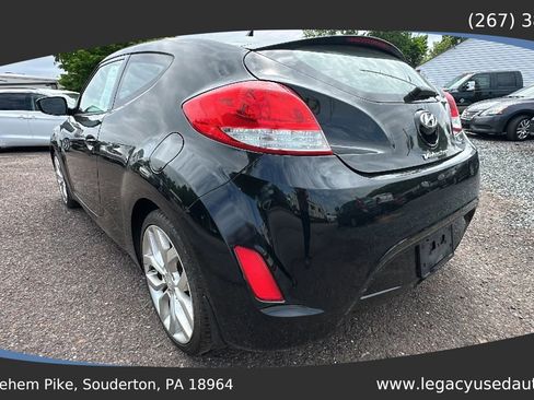 Used 2012 Hyundai Veloster w/ Style Pkg FWD image 5