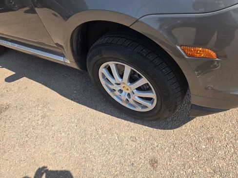Used 2009 Porsche Cayenne AWD/4WD image 13