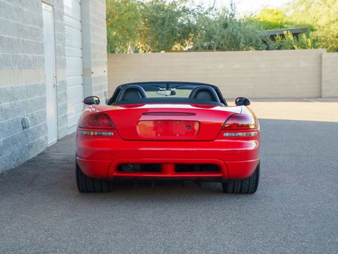 Used 2004 Dodge Viper SRT-10 RWD image 17