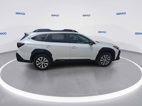 Used 2023 Subaru Outback Premium AWD/4WD image 9